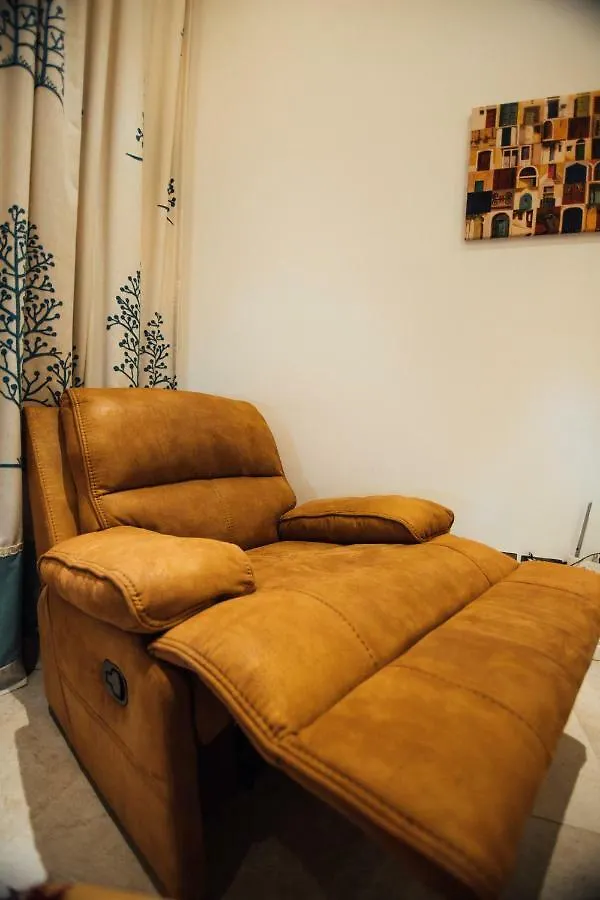 City Dacha Sliema 0*,